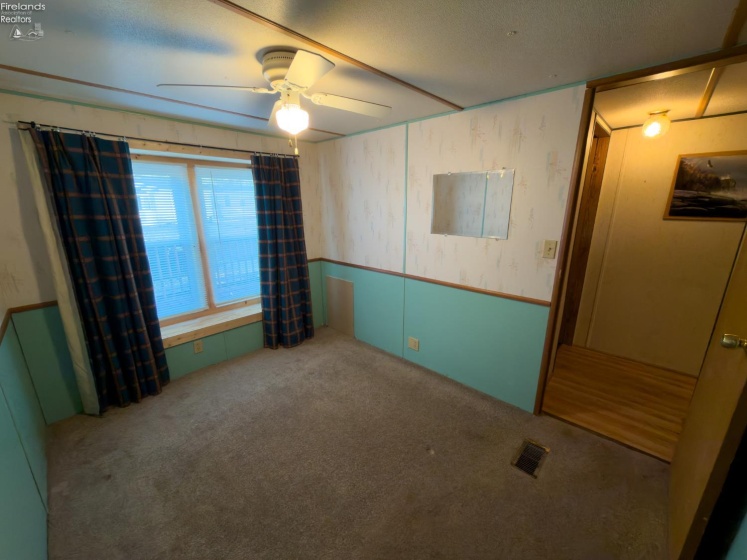 118 Driftwood Drive, Port Clinton, 43452, 2 Bedrooms Bedrooms, ,2 BathroomsBathrooms,Residential,For Sale,Driftwood,20260663