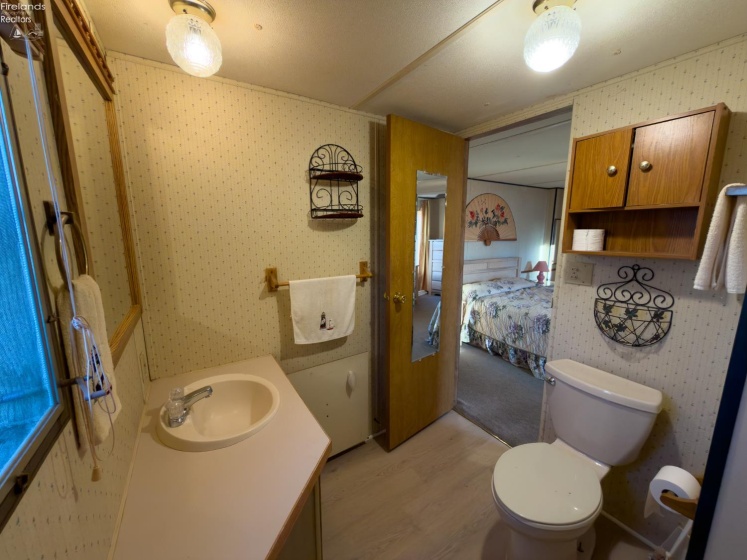 118 Driftwood Drive, Port Clinton, 43452, 2 Bedrooms Bedrooms, ,2 BathroomsBathrooms,Residential,For Sale,Driftwood,20260663