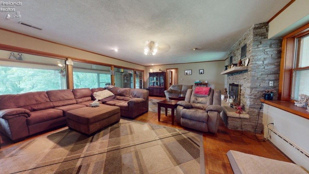 647 Spangler Street, Willard, 44890, 3 Bedrooms Bedrooms, ,3 BathroomsBathrooms,Residential,For Sale,Spangler,20260692