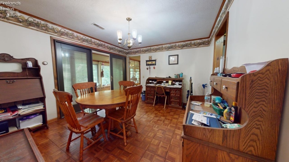 647 Spangler Street, Willard, 44890, 3 Bedrooms Bedrooms, ,3 BathroomsBathrooms,Residential,For Sale,Spangler,20260692