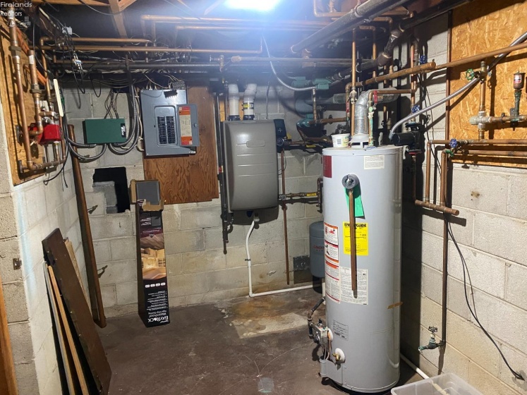 647 Spangler Street, Willard, 44890, 3 Bedrooms Bedrooms, ,3 BathroomsBathrooms,Residential,For Sale,Spangler,20260692