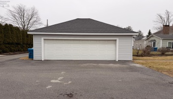 1310 McPherson Boulevard, Fremont, 43420, 4 Bedrooms Bedrooms, ,4 BathroomsBathrooms,Residential,For Sale,McPherson,20260507