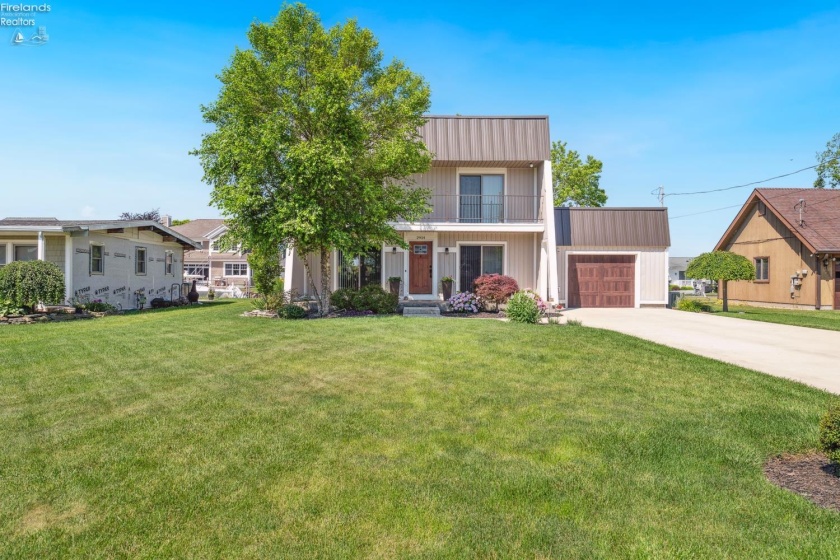 2914 Perch, Port Clinton, 43452, 3 Bedrooms Bedrooms, ,3 BathroomsBathrooms,Residential,For Sale,Perch,20260430