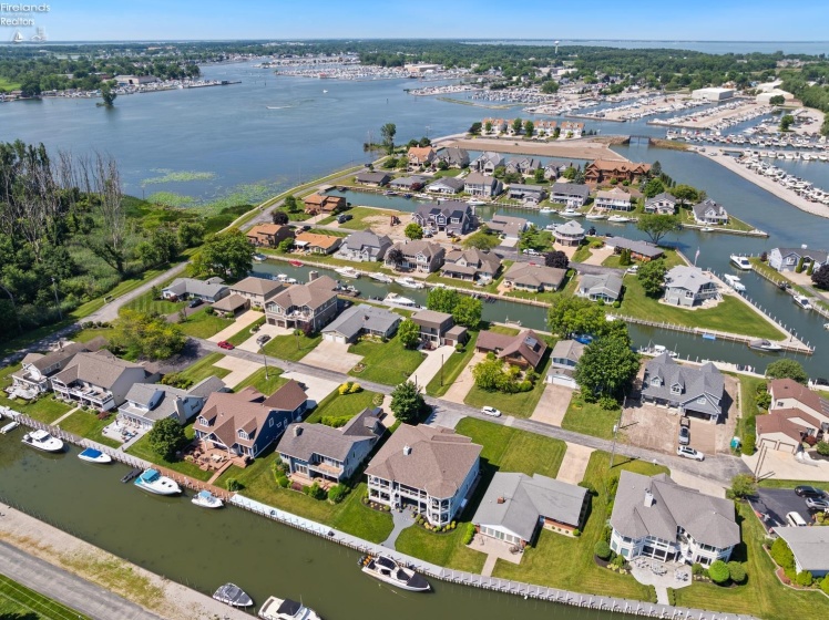 2914 Perch, Port Clinton, 43452, 3 Bedrooms Bedrooms, ,3 BathroomsBathrooms,Residential,For Sale,Perch,20260430