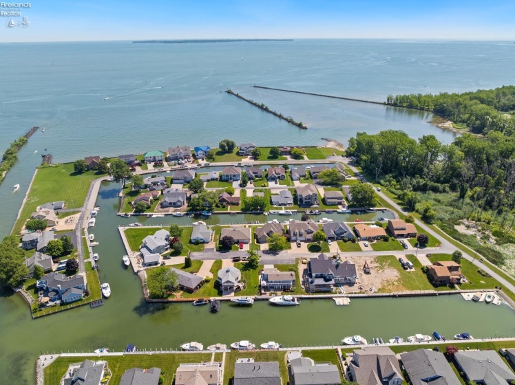 2914 Perch, Port Clinton, 43452, 3 Bedrooms Bedrooms, ,3 BathroomsBathrooms,Residential,For Sale,Perch,20260430