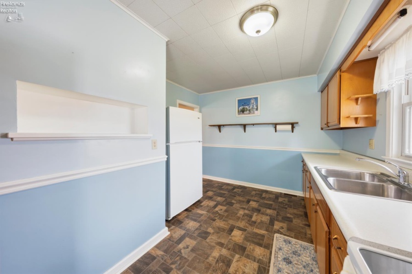 306 Main Street, Oak Harbor, 43449, 2 Bedrooms Bedrooms, ,1 BathroomBathrooms,Residential,For Sale,Main,20260622