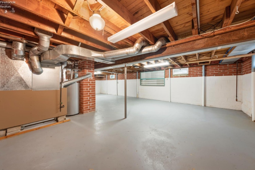 306 Main Street, Oak Harbor, 43449, 2 Bedrooms Bedrooms, ,1 BathroomBathrooms,Residential,For Sale,Main,20260622