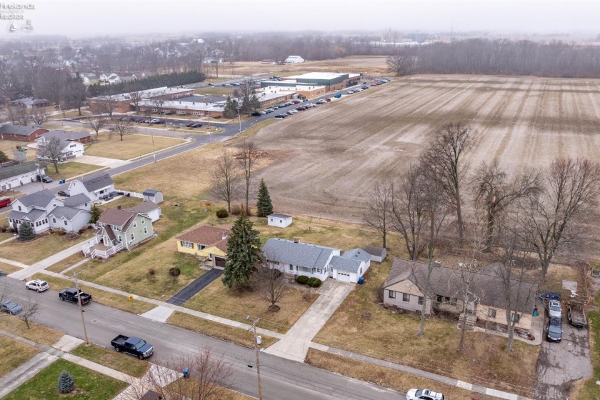 306 Main Street, Oak Harbor, 43449, 2 Bedrooms Bedrooms, ,1 BathroomBathrooms,Residential,For Sale,Main,20260622