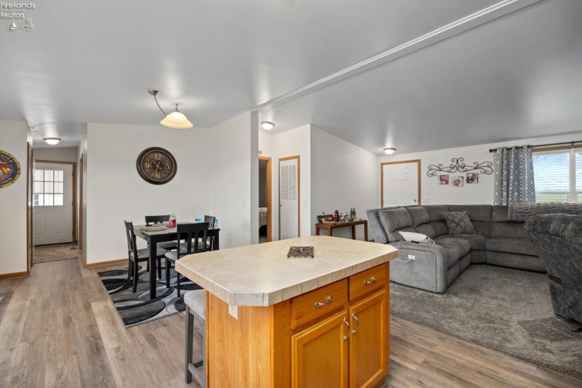 1830 County Road 213, Fremont, 43420, 3 Bedrooms Bedrooms, ,2 BathroomsBathrooms,Residential,For Sale,County Road 213,20260627