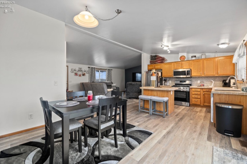 1830 County Road 213, Fremont, 43420, 3 Bedrooms Bedrooms, ,2 BathroomsBathrooms,Residential,For Sale,County Road 213,20260627