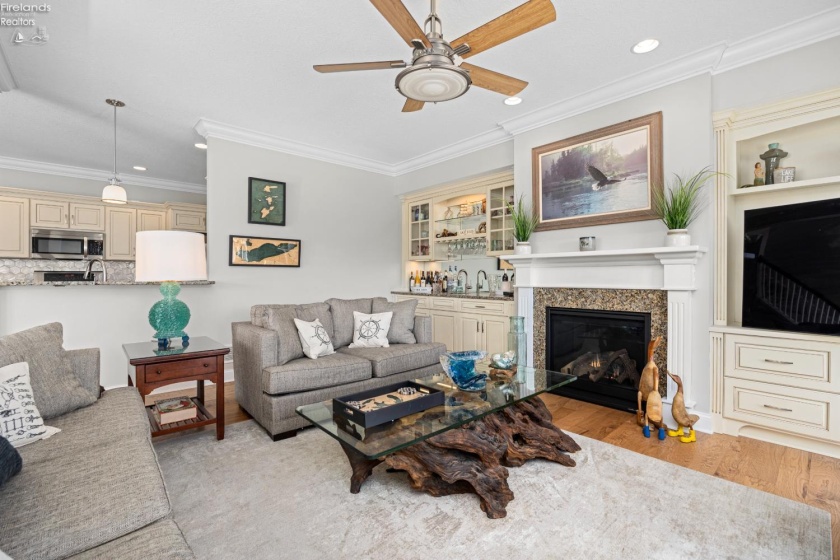 5268 Redbud Drive, Port Clinton, 43452, 3 Bedrooms Bedrooms, ,4 BathroomsBathrooms,Residential,For Sale,Redbud,20260634