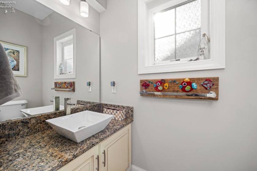 5268 Redbud Drive, Port Clinton, 43452, 3 Bedrooms Bedrooms, ,4 BathroomsBathrooms,Residential,For Sale,Redbud,20260634