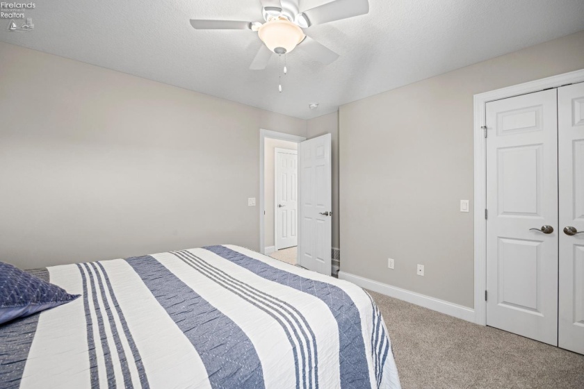 5268 Redbud Drive, Port Clinton, 43452, 3 Bedrooms Bedrooms, ,4 BathroomsBathrooms,Residential,For Sale,Redbud,20260634