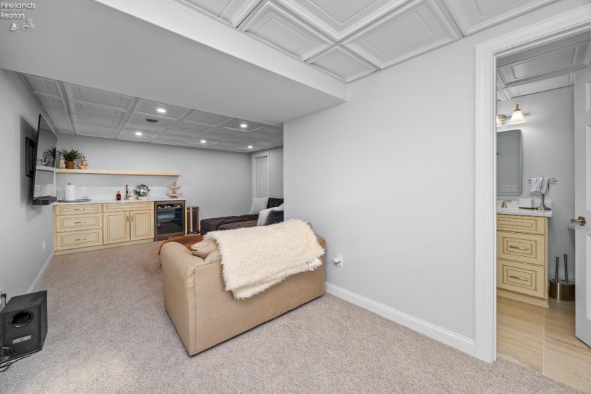 5268 Redbud Drive, Port Clinton, 43452, 3 Bedrooms Bedrooms, ,4 BathroomsBathrooms,Residential,For Sale,Redbud,20260634