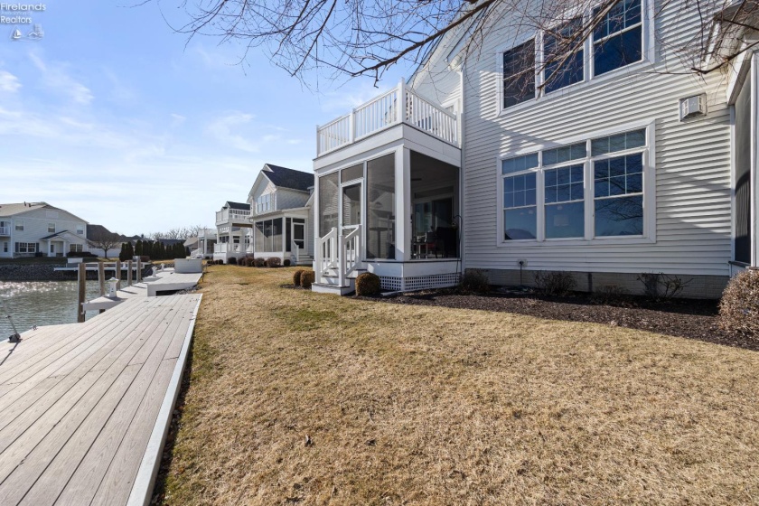 5268 Redbud Drive, Port Clinton, 43452, 3 Bedrooms Bedrooms, ,4 BathroomsBathrooms,Residential,For Sale,Redbud,20260634