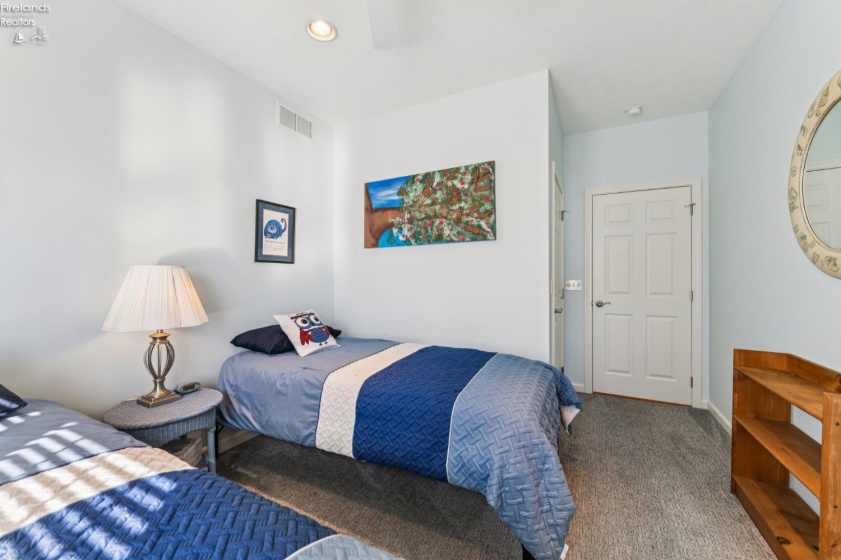 4444 Harbors Edge Drive, Port Clinton, 43452, 3 Bedrooms Bedrooms, ,3 BathroomsBathrooms,Residential,For Sale,Harbors Edge,20260704