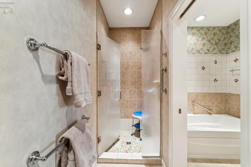 4444 Harbors Edge Drive, Port Clinton, 43452, 3 Bedrooms Bedrooms, ,3 BathroomsBathrooms,Residential,For Sale,Harbors Edge,20260704