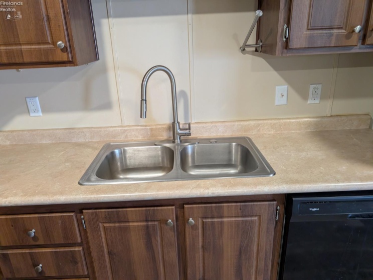 220 Maple Lane, Green Springs, 44836, 3 Bedrooms Bedrooms, ,2 BathroomsBathrooms,Residential,For Sale,Maple,20254689