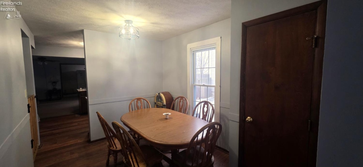 221 Broad Street, Bellevue, 44811, 4 Bedrooms Bedrooms, ,2 BathroomsBathrooms,Residential,For Sale,Broad,20260656