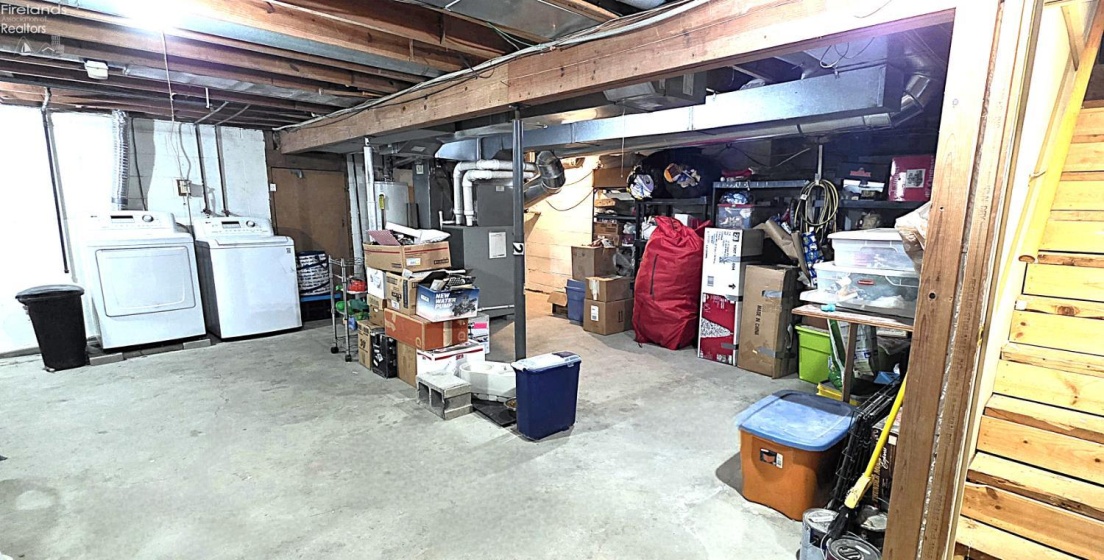 221 Broad Street, Bellevue, 44811, 4 Bedrooms Bedrooms, ,2 BathroomsBathrooms,Residential,For Sale,Broad,20260656