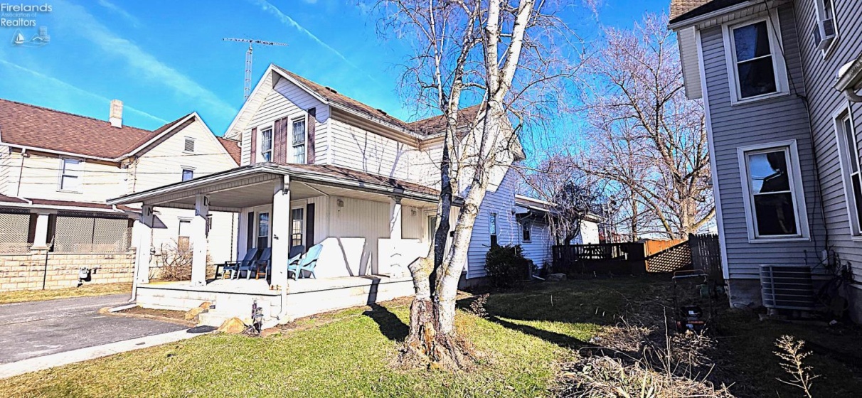 221 Broad Street, Bellevue, 44811, 4 Bedrooms Bedrooms, ,2 BathroomsBathrooms,Residential,For Sale,Broad,20260656