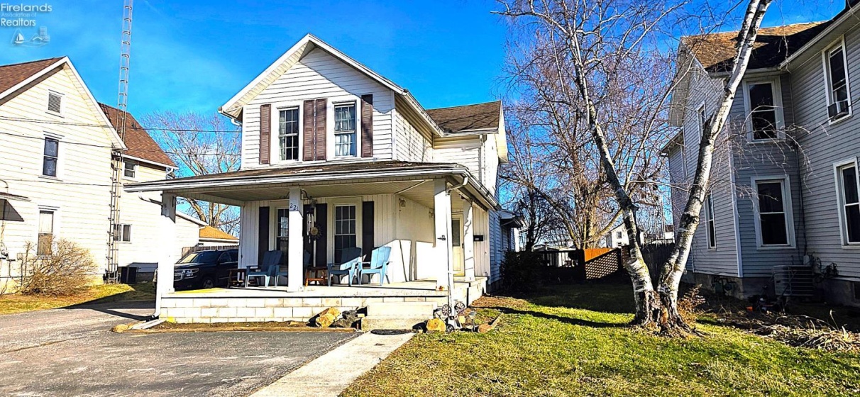 221 Broad Street, Bellevue, 44811, 4 Bedrooms Bedrooms, ,2 BathroomsBathrooms,Residential,For Sale,Broad,20260656