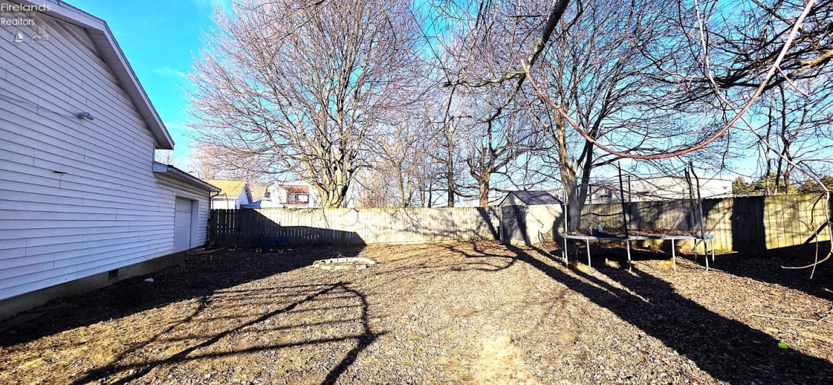 221 Broad Street, Bellevue, 44811, 4 Bedrooms Bedrooms, ,2 BathroomsBathrooms,Residential,For Sale,Broad,20260656