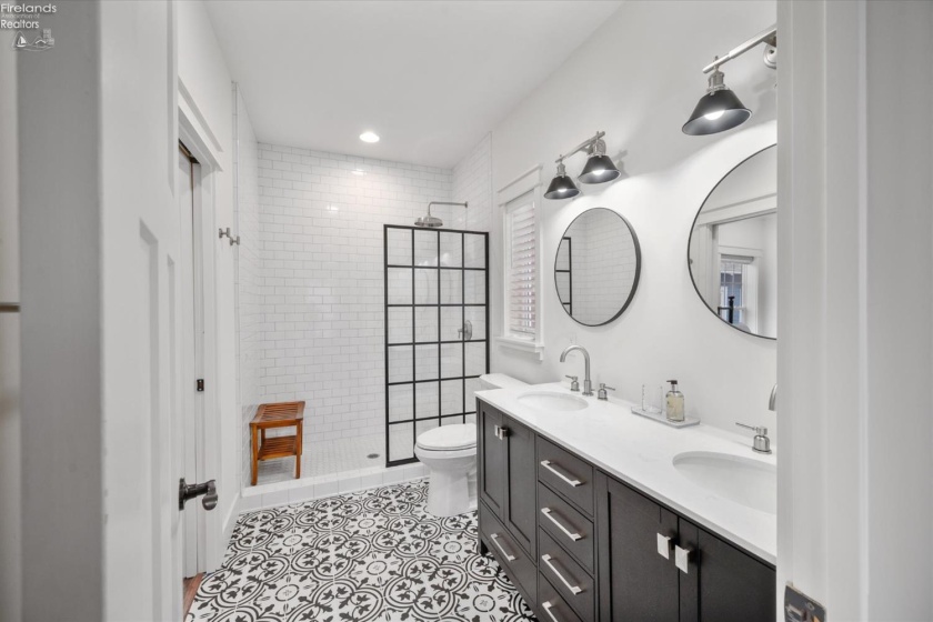 324 Plum Avenue, Lakeside, 43440, 4 Bedrooms Bedrooms, ,2 BathroomsBathrooms,Residential,For Sale,Plum,20260678