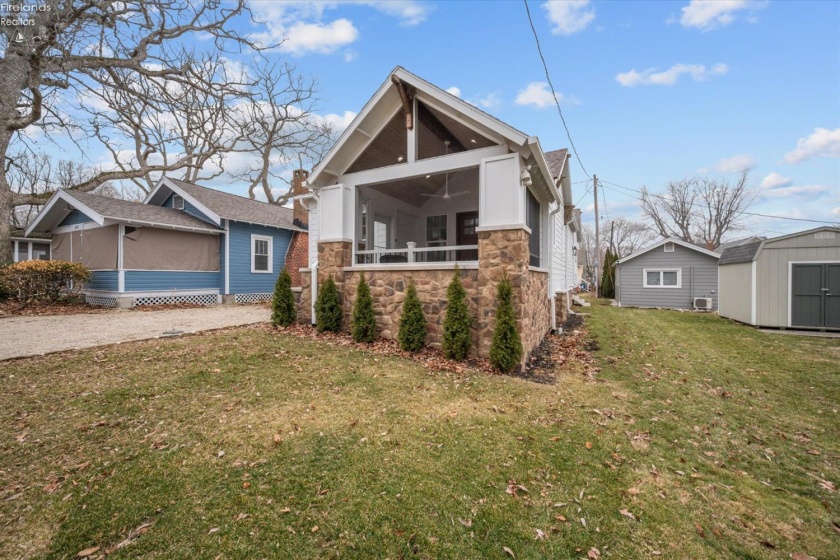 324 Plum Avenue, Lakeside, 43440, 4 Bedrooms Bedrooms, ,2 BathroomsBathrooms,Residential,For Sale,Plum,20260678