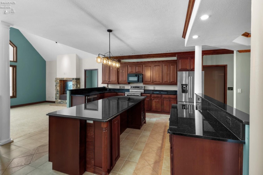 4319 Shore Drive, Lorain, 44053, 4 Bedrooms Bedrooms, ,4 BathroomsBathrooms,Residential,For Sale,Shore,20260703