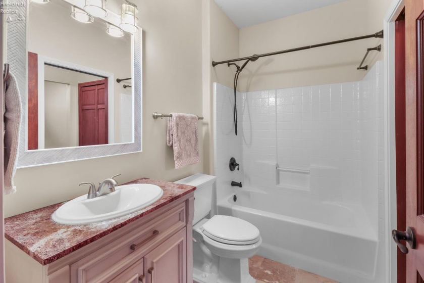 4319 Shore Drive, Lorain, 44053, 4 Bedrooms Bedrooms, ,4 BathroomsBathrooms,Residential,For Sale,Shore,20260703