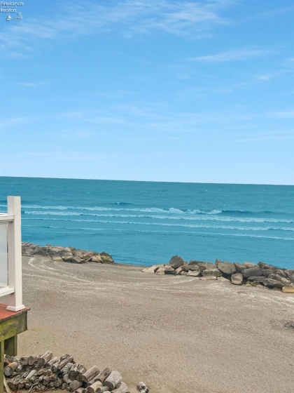 4319 Shore Drive, Lorain, 44053, 4 Bedrooms Bedrooms, ,4 BathroomsBathrooms,Residential,For Sale,Shore,20260703