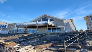 4319 Shore Drive, Lorain, 44053, 4 Bedrooms Bedrooms, ,4 BathroomsBathrooms,Residential,For Sale,Shore,20260703