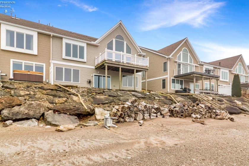 4319 Shore Drive, Lorain, 44053, 4 Bedrooms Bedrooms, ,4 BathroomsBathrooms,Residential,For Sale,Shore,20260703