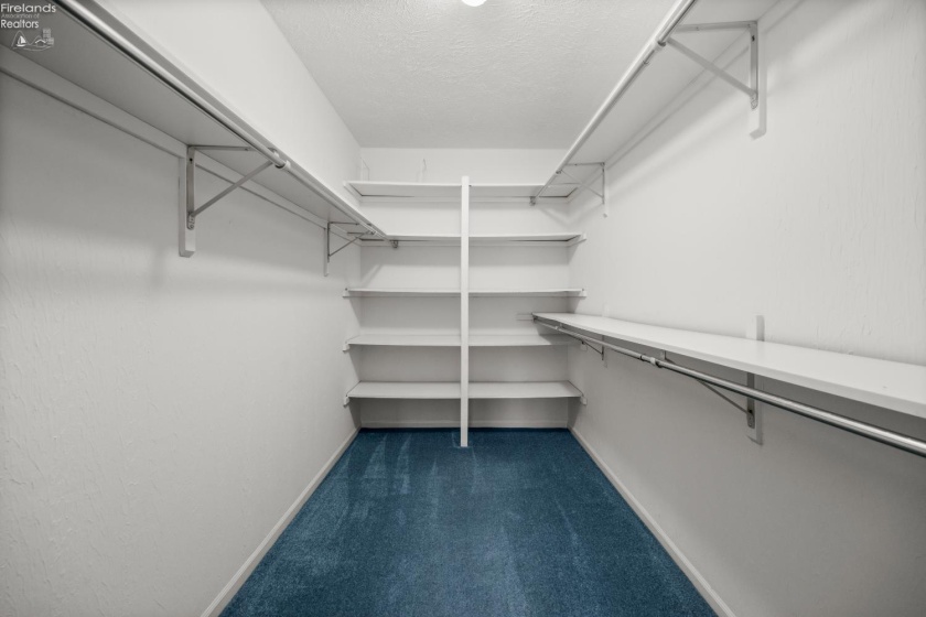 4601 Pinewood Drive, Sandusky, 44870, 3 Bedrooms Bedrooms, ,2 BathroomsBathrooms,Residential,For Sale,Pinewood,20260710