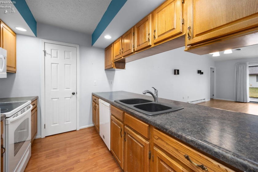 4601 Pinewood Drive, Sandusky, 44870, 3 Bedrooms Bedrooms, ,2 BathroomsBathrooms,Residential,For Sale,Pinewood,20260710