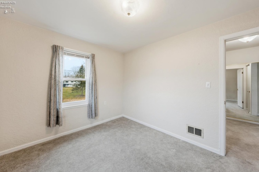 1720 Tiffin Road, Fremont, 43420, 4 Bedrooms Bedrooms, ,2 BathroomsBathrooms,Residential,For Sale,Tiffin,20260702