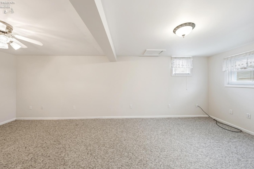 1720 Tiffin Road, Fremont, 43420, 4 Bedrooms Bedrooms, ,2 BathroomsBathrooms,Residential,For Sale,Tiffin,20260702