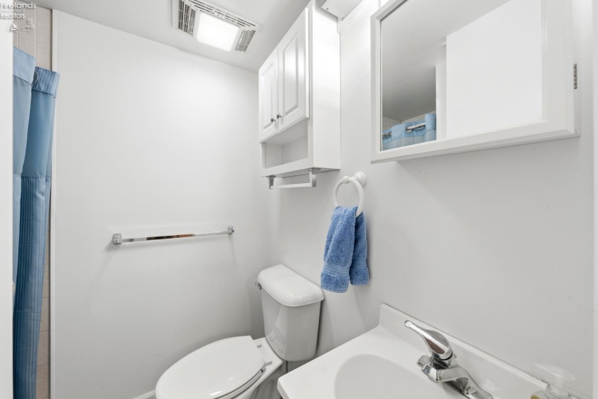 1720 Tiffin Road, Fremont, 43420, 4 Bedrooms Bedrooms, ,2 BathroomsBathrooms,Residential,For Sale,Tiffin,20260702