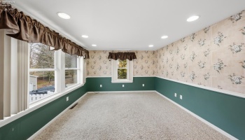 1720 Tiffin Road, Fremont, 43420, 4 Bedrooms Bedrooms, ,2 BathroomsBathrooms,Residential,For Sale,Tiffin,20260702