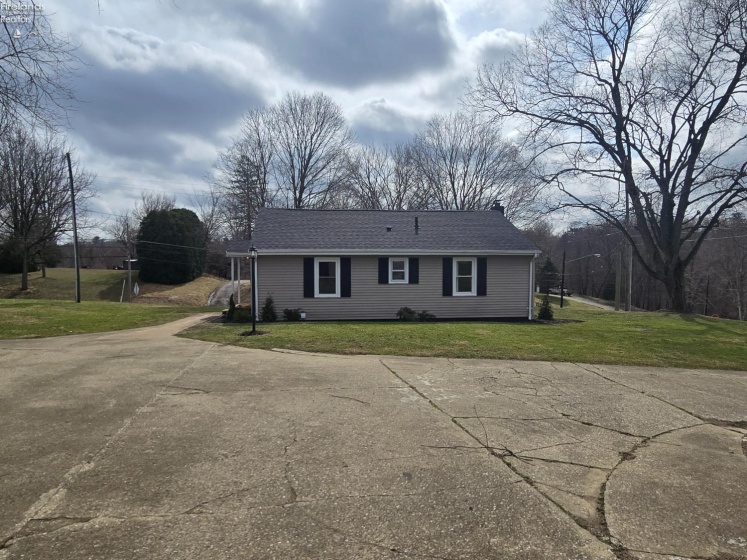 1305 State Route 113 E, Milan, 44846, 2 Bedrooms Bedrooms, ,1 BathroomBathrooms,Residential,For Sale,State Route 113 E,20260695