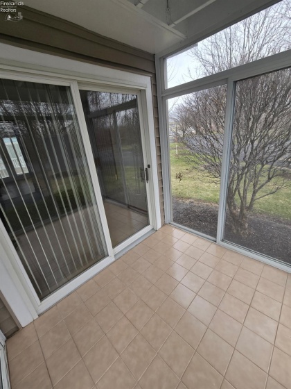 204 Lakefront Drive, Port Clinton, 43452, 2 Bedrooms Bedrooms, ,2 BathroomsBathrooms,Residential,For Sale,Lakefront,20260711