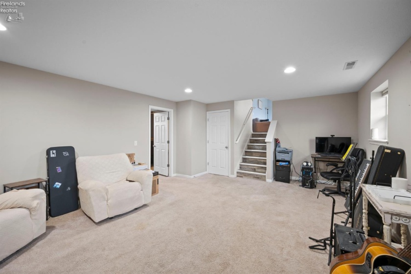 435 Burdine Drive, Oak Harbor, 43449, 3 Bedrooms Bedrooms, ,2 BathroomsBathrooms,Residential,For Sale,Burdine,20260533