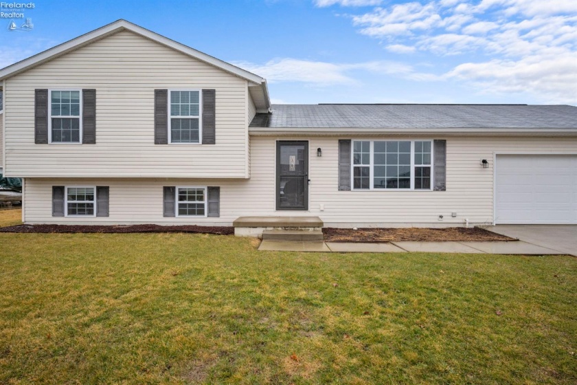 435 Burdine Drive, Oak Harbor, 43449, 3 Bedrooms Bedrooms, ,2 BathroomsBathrooms,Residential,For Sale,Burdine,20260533