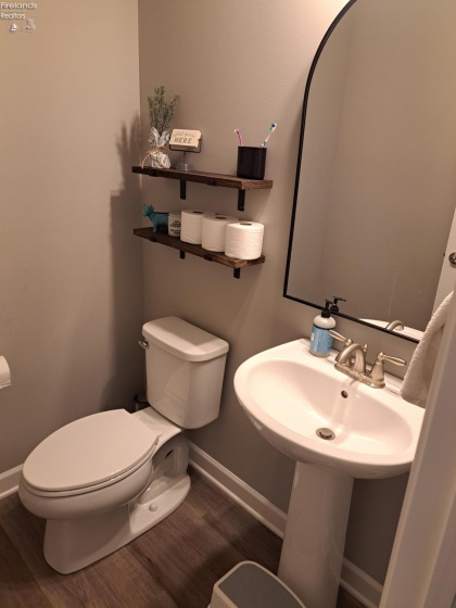 2112 Pinehurst Trail, Fremont, 43420, 4 Bedrooms Bedrooms, ,3 BathroomsBathrooms,Residential,For Sale,Pinehurst,20260537