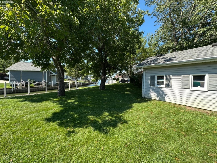 5784 Carl Street, Marblehead, 43440, 3 Bedrooms Bedrooms, ,2 BathroomsBathrooms,Residential,For Sale,Carl,20260625