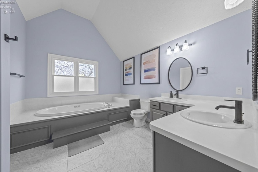 107 Keswick Court, Amherst, 44001, 4 Bedrooms Bedrooms, ,3 BathroomsBathrooms,Residential,For Sale,Keswick,20260734