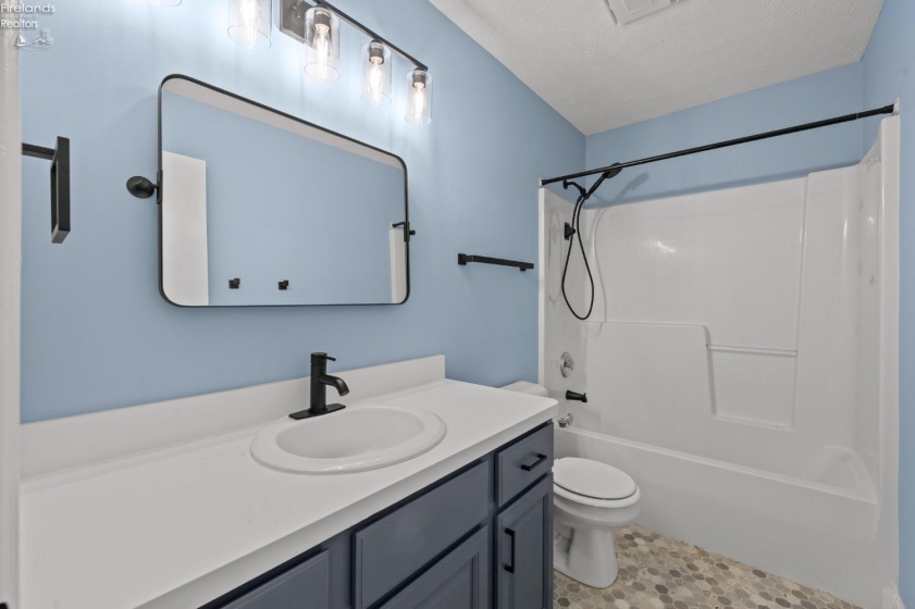 107 Keswick Court, Amherst, 44001, 4 Bedroom Bedrooms, ,3 BathroomBathrooms,Residential,For Sale,Keswick,20260734