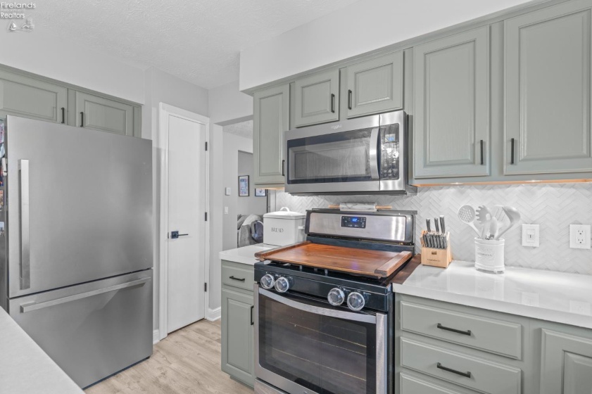 107 Keswick Court, Amherst, 44001, 4 Bedrooms Bedrooms, ,3 BathroomsBathrooms,Residential,For Sale,Keswick,20260734