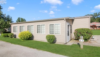 8452 Bayshore Road, Marblehead, 43440, 2 Bedrooms Bedrooms, ,2 BathroomsBathrooms,Residential,For Sale,Bayshore,20260736